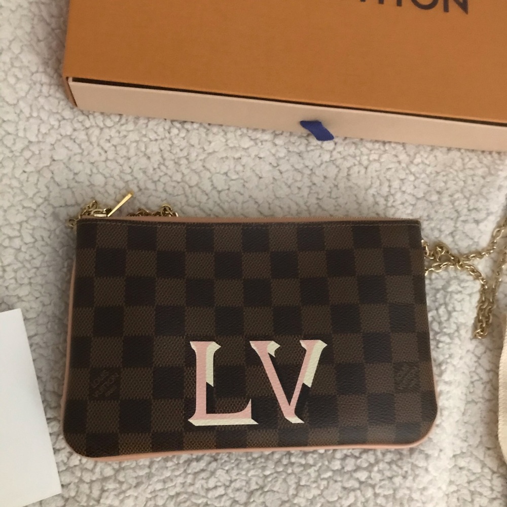 Louis Vuitton double zip pochette